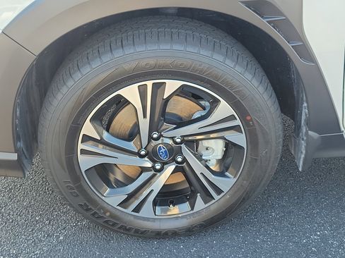Certified 2024 Subaru Crosstrek 2.0i Premium image 10