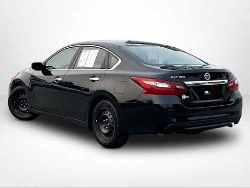 Used 2018 Nissan Altima 2.5 S w/ S Convenience Package FWD image 13