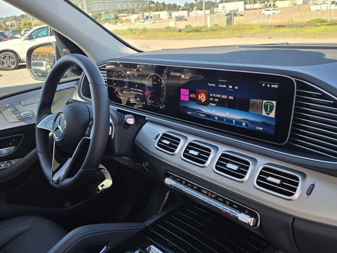 Used 2026 Mercedes-Benz GLE 350 4MATIC image 11