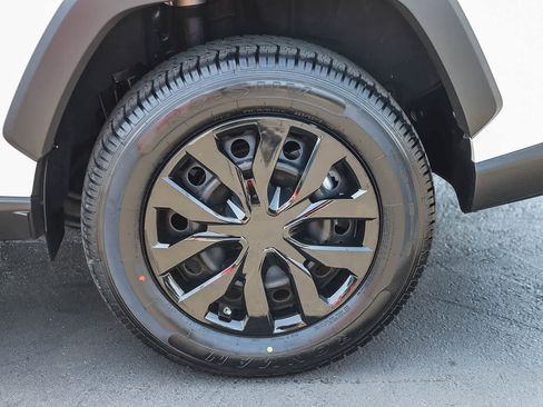 Used 2024 Toyota RAV4 LE AWD/4WD image 12