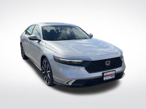 New 2026 Honda Accord Touring image 7