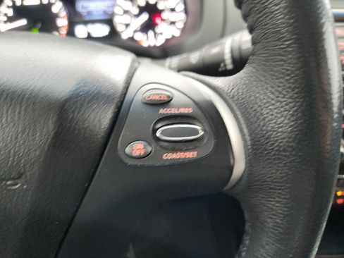 Used 2015 Nissan Pathfinder SL w/ SL Tech Package AWD/4WD image 14