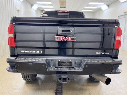 Used 2017 GMC Sierra 3500 Denali w/ Duramax Plus Package image 7
