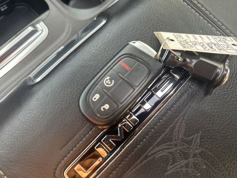 Used 2018 RAM 3500 Laramie Longhorn image 35