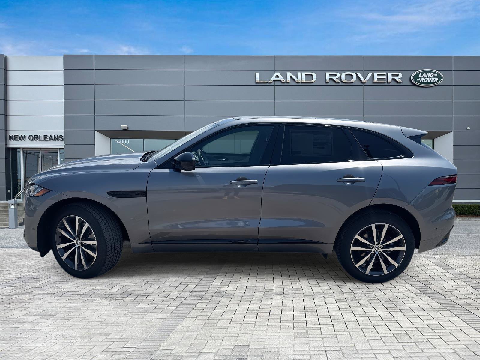 New 2026 Jaguar F-PACE R-Dynamic S AWD/4WD image 2