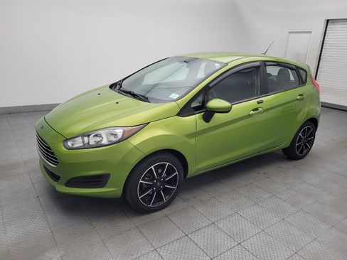 Used 2019 Ford Fiesta SE FWD image 2