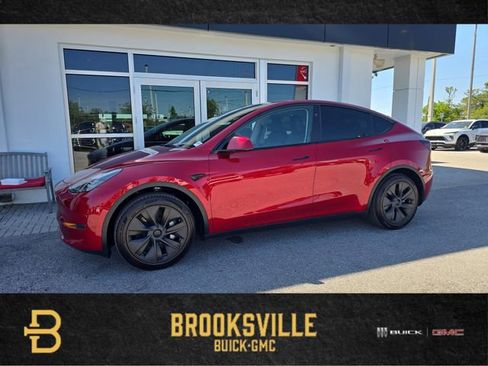 Used 2025 Tesla Model Y Long Range RWD image 1