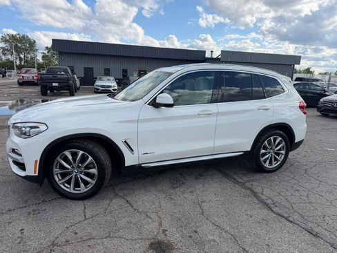 Used 2018 BMW X3 xDrive30i AWD/4WD image 3