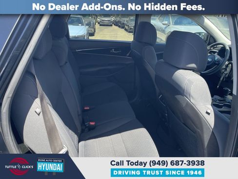 Used 2017 Kia Sorento FWD image 20