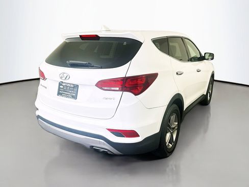 Used 2017 Hyundai Santa Fe Sport FWD image 7