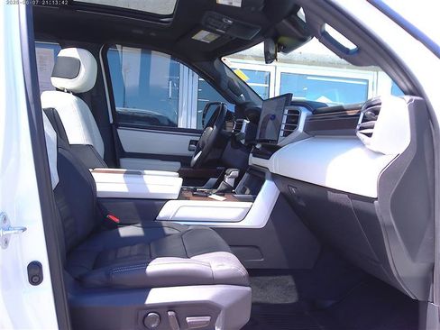 Used 2022 Toyota Tundra Capstone AWD/4WD image 9