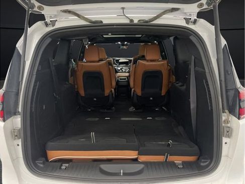 Used 2024 Chrysler Pacifica Pinnacle image 19