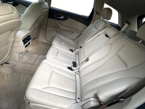 Used 2019 Audi Q7 3.0T Premium w/ Cold Weather Package image 15