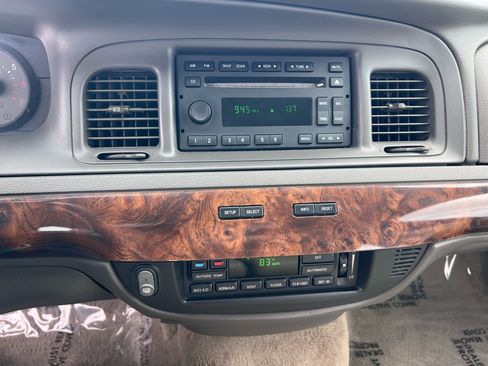 Used 2009 Mercury Grand Marquis LS image 54