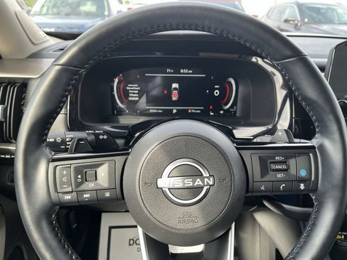 Used 2025 Nissan Pathfinder Platinum w/ Cargo Package FWD image 14