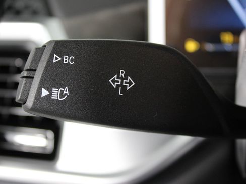 New 2026 BMW X5 xDrive40i w/ Climate Comfort Package image 30