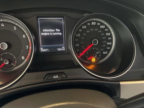 Used 2020 Volkswagen Atlas Cross Sport SE w/ Panoramic Sunroof Package AWD/4WD image 15