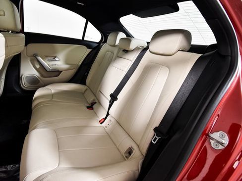 Used 2019 Mercedes-Benz A 220 4MATIC image 5