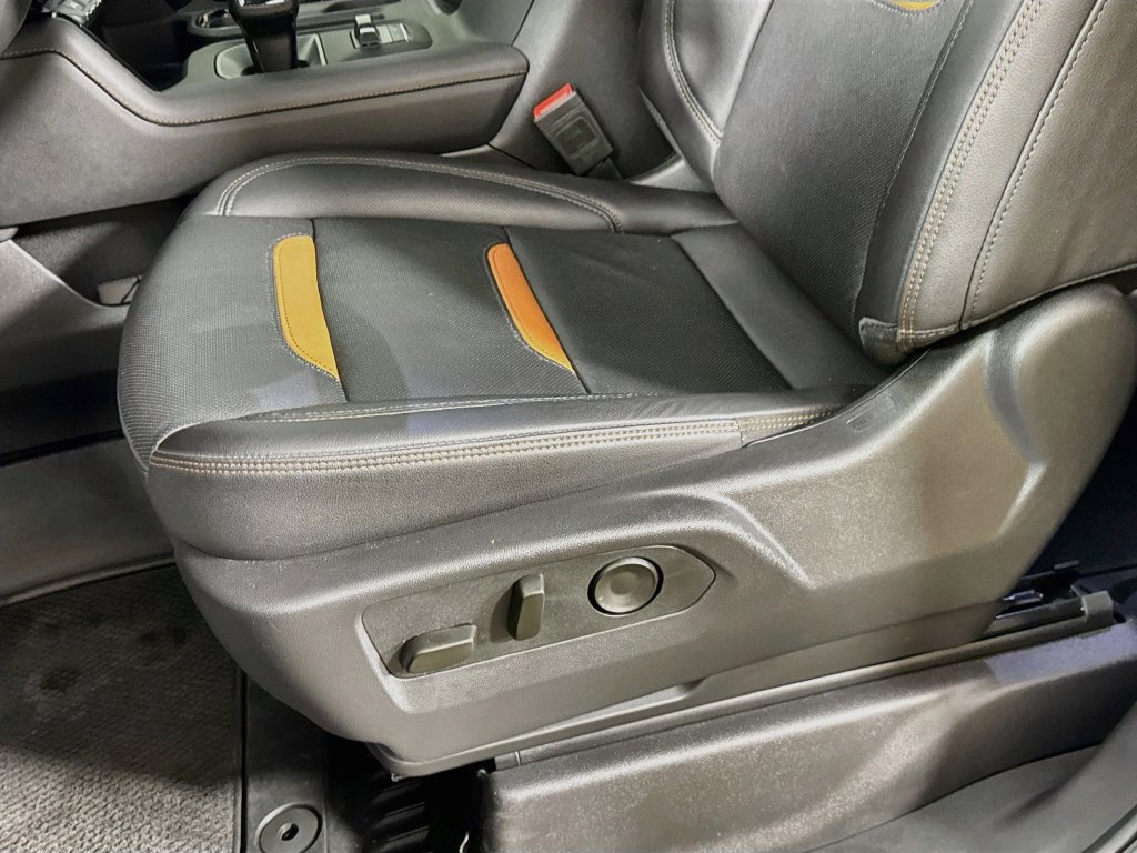 Used 2025 GMC Sierra 1500 AT4 w/ AT4 Premium Package AWD/4WD image 24