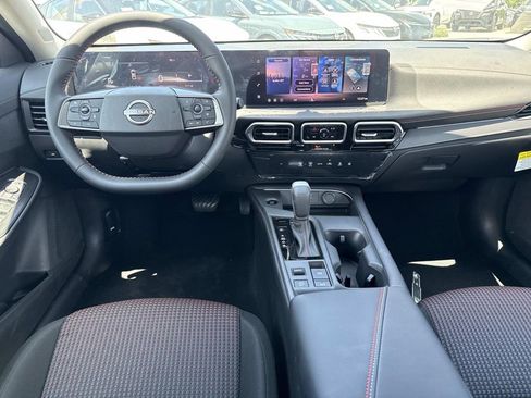 New 2026 Nissan Sentra SR w/ Floor Mat Package FWD image 16