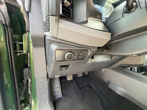 Used 2022 Ford Bronco 2-Door AWD/4WD image 11