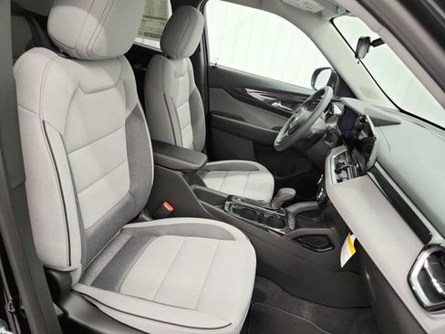 New 2026 Chevrolet TrailBlazer LT w/ LPO, Blackout Package image 30