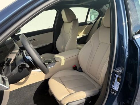 Used 2025 BMW 330i xDrive Sedan w/ Premium Package image 9