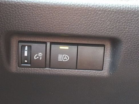 Used 2024 Toyota RAV4 XLE AWD/4WD image 22