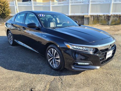 Used 2019 Honda Accord EX image 6