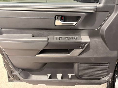 Used 2023 Toyota Tundra Platinum AWD/4WD image 9