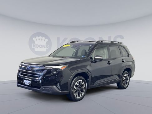 Used 2025 Subaru Forester Premium w/ Convenience Package #1 AWD/4WD image 5