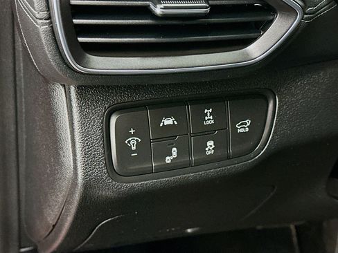 Used 2019 Hyundai Santa Fe AWD image 17