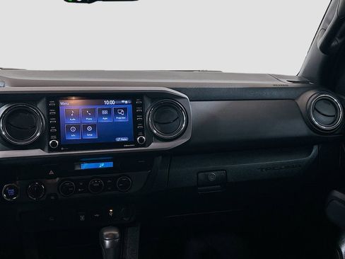 Used 2023 Toyota Tacoma TRD Off-Road image 19