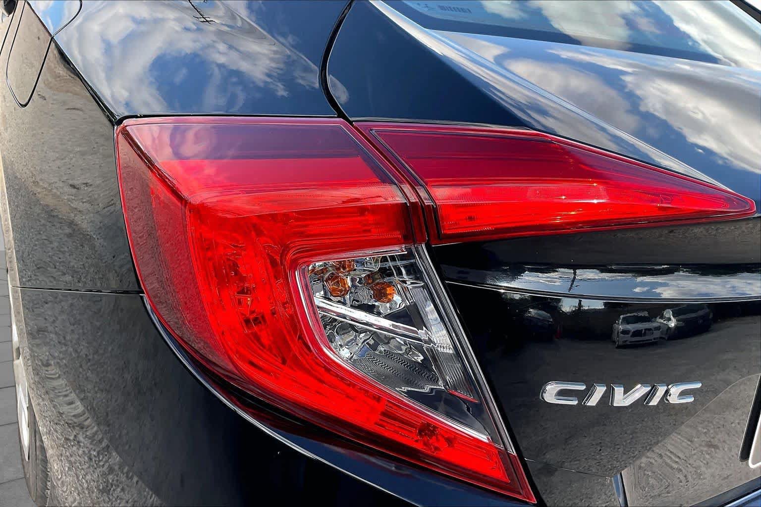 Used 2018 Honda Civic LX image 28
