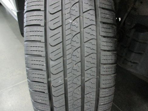 Used 2020 Nissan Murano SL image 29