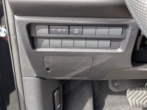 New 2026 Mitsubishi Outlander ES image 14