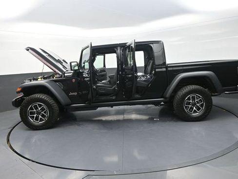 New 2026 Jeep Gladiator Rubicon image 30