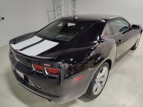 Used 2010 Chevrolet Camaro LT w/ RS Package RWD image 6
