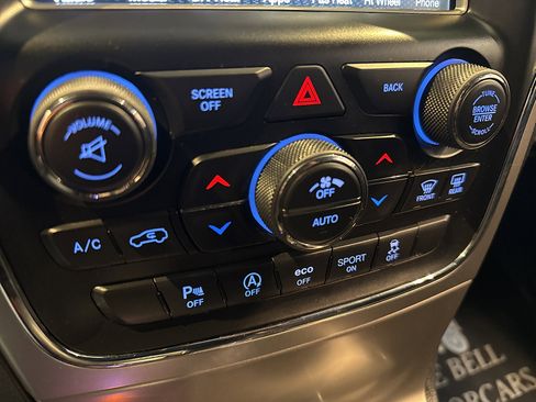 Used 2017 Jeep Grand Cherokee Altitude image 48