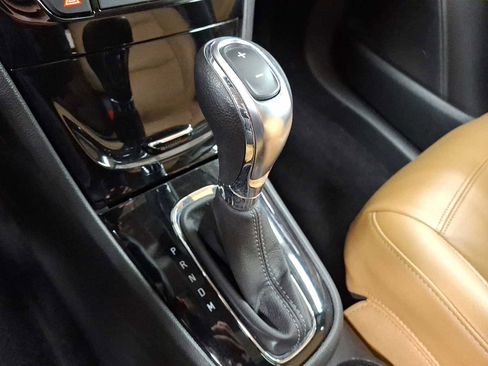 Used 2019 Buick Encore Essence w/ Experience Buick Package AWD/4WD image 12