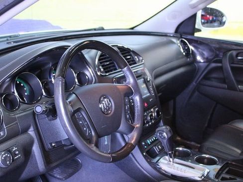 Used 2015 Buick Enclave Leather image 18