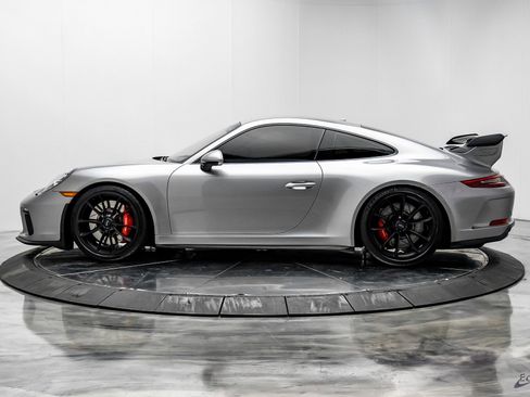 Used 2018 Porsche 911 GT3 w/ Sport Chrono Package image 5