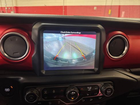 Used 2019 Jeep Wrangler Unlimited Rubicon AWD/4WD image 29