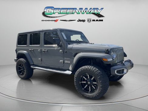 Used 2018 Jeep Wrangler Unlimited Sahara AWD/4WD image 1