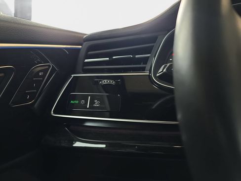 Used 2023 Audi Q7 3.0T Prestige AWD/4WD image 28