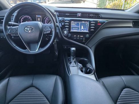 Used 2019 Toyota Camry SE w/ Carpet Mat Package FWD image 14
