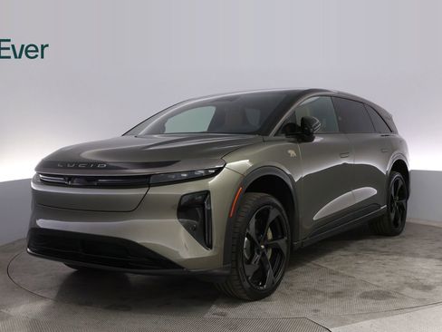 Used 2026 Lucid Gravity Dream image 2