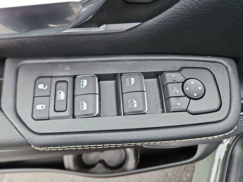 Used 2026 RAM 1500 Laramie w/ Night Edition image 21