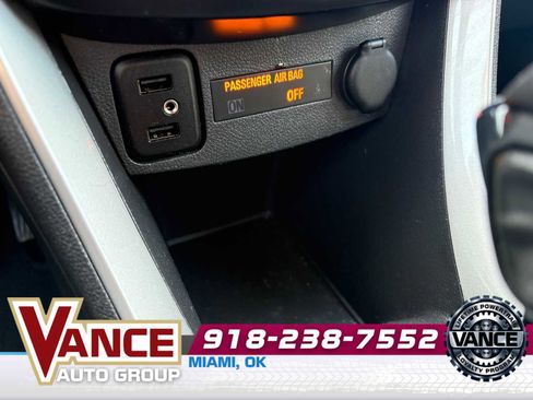 Used 2019 Chevrolet Trax LT w/ LT Convenience Package image 23