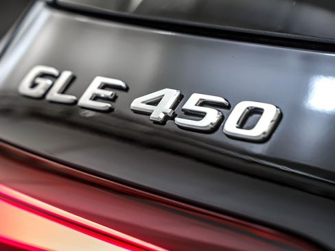 Certified 2025 Mercedes-Benz GLE 450 4MATIC image 10